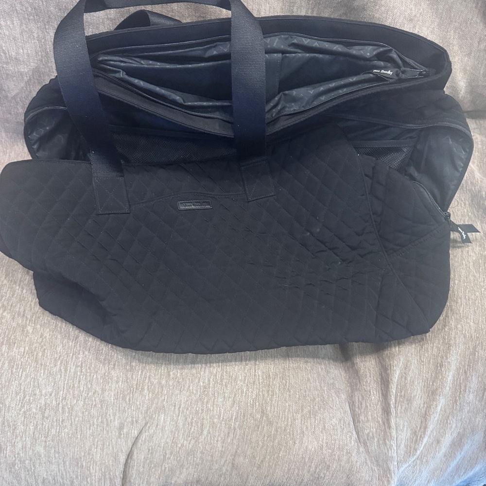 Vera Bradley Black Quilted Women’s Bag